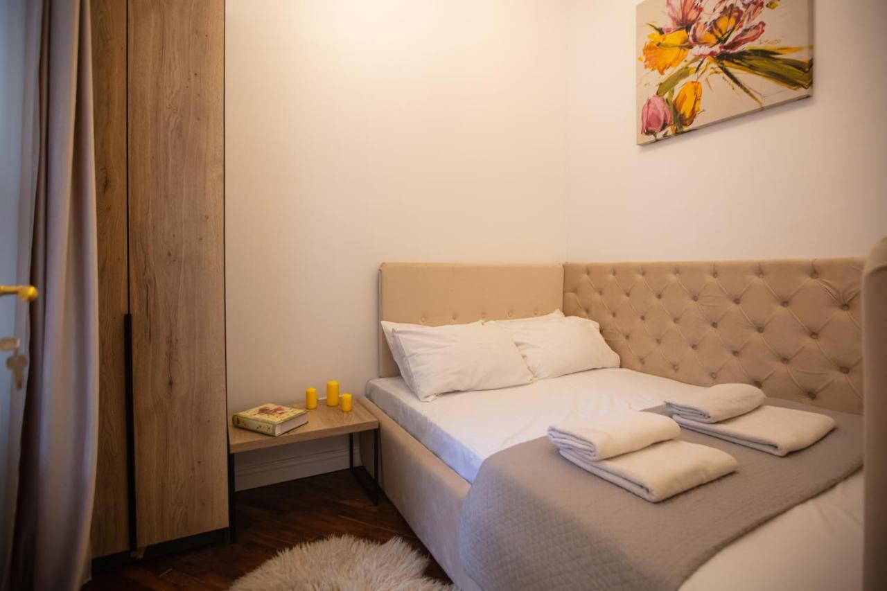Friends House- Сучасні Апартаменти В Центрі Львова Luaran gambar