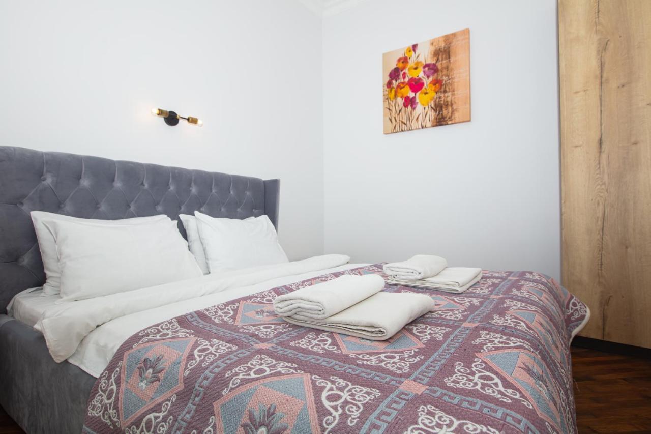Friends House- Сучасні Апартаменти В Центрі Львова Luaran gambar